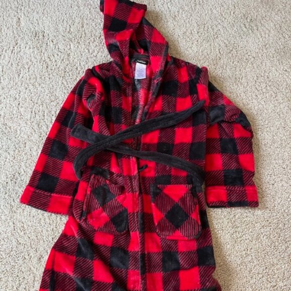 Cuddl Duds Other - buffalo plaid robe